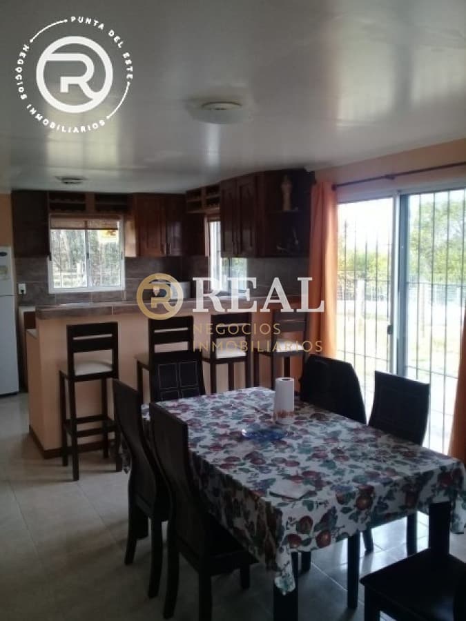 Casa ID.240 - Casa en venta y alquiler en Balneario Buenos Aires.