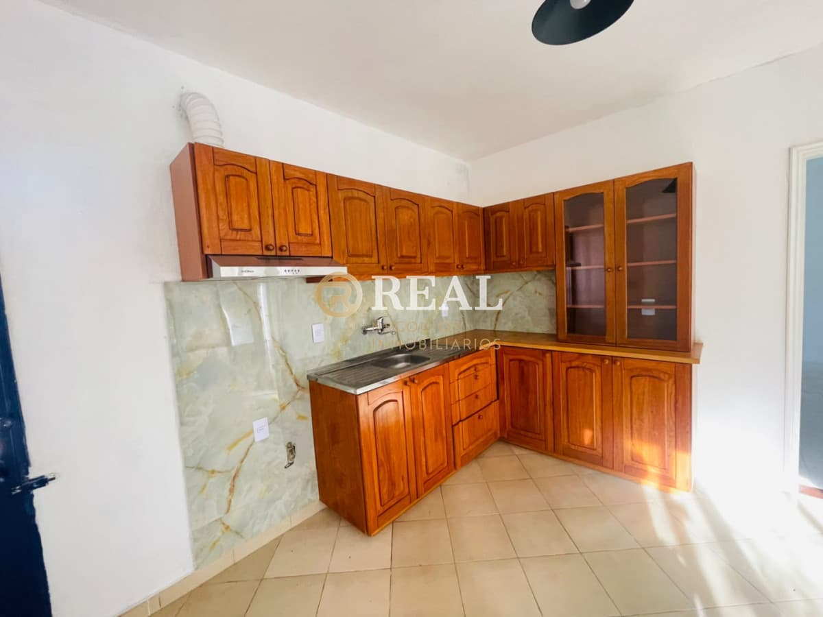 Casa ID.1144 - Casa bien ubicada cerca 2 dormitorios