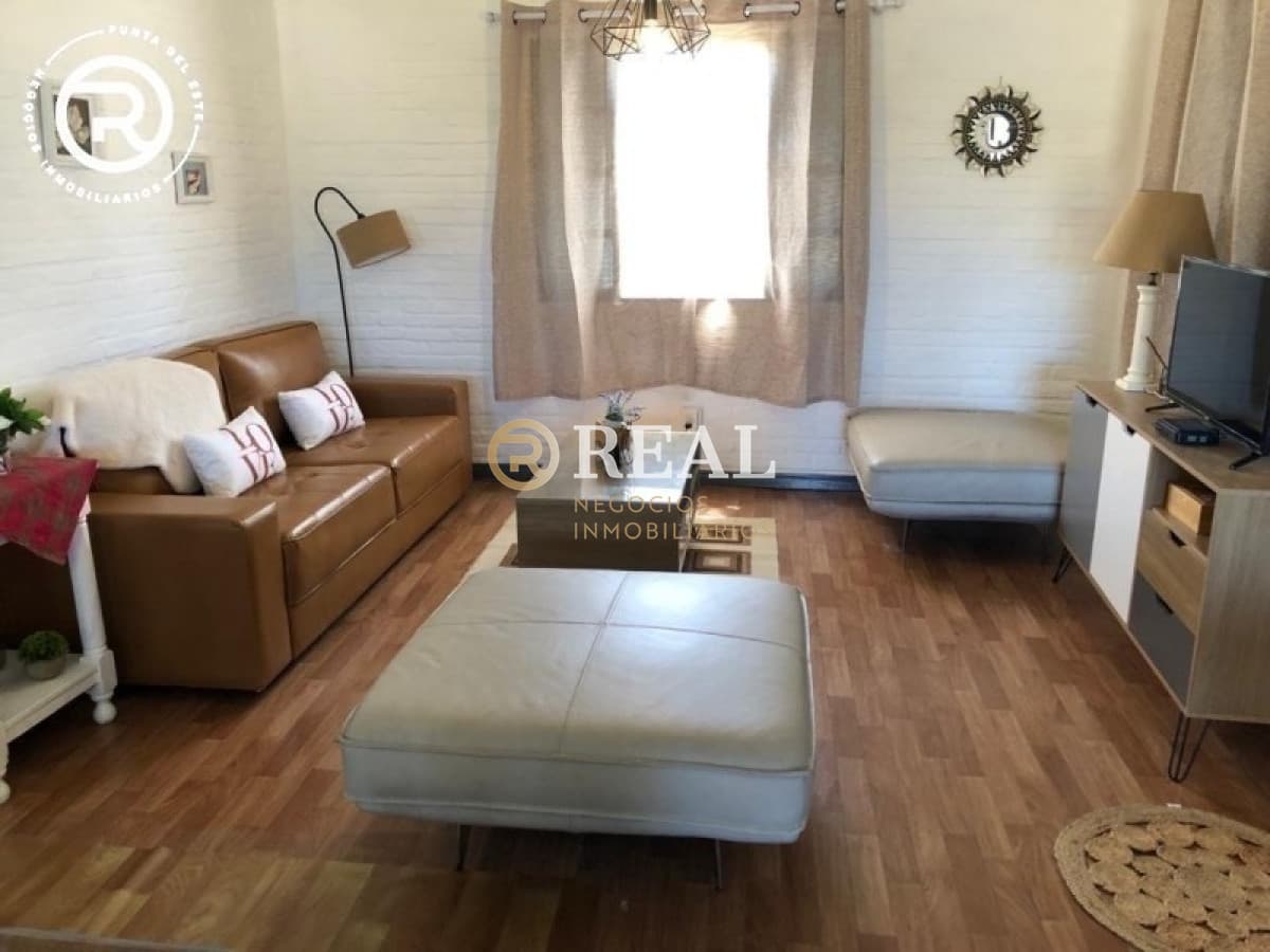 Se alquila casa en Balneario Buenos Aires a 300 mts del mar