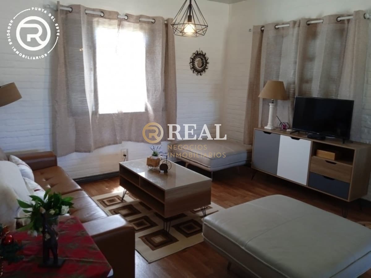 Se alquila casa en Balneario Buenos Aires a 300 mts del mar