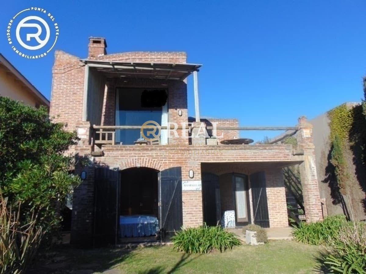 Casa ID.589 - Casa en Manantiales en alquiler y venta a pocos metros del mar.