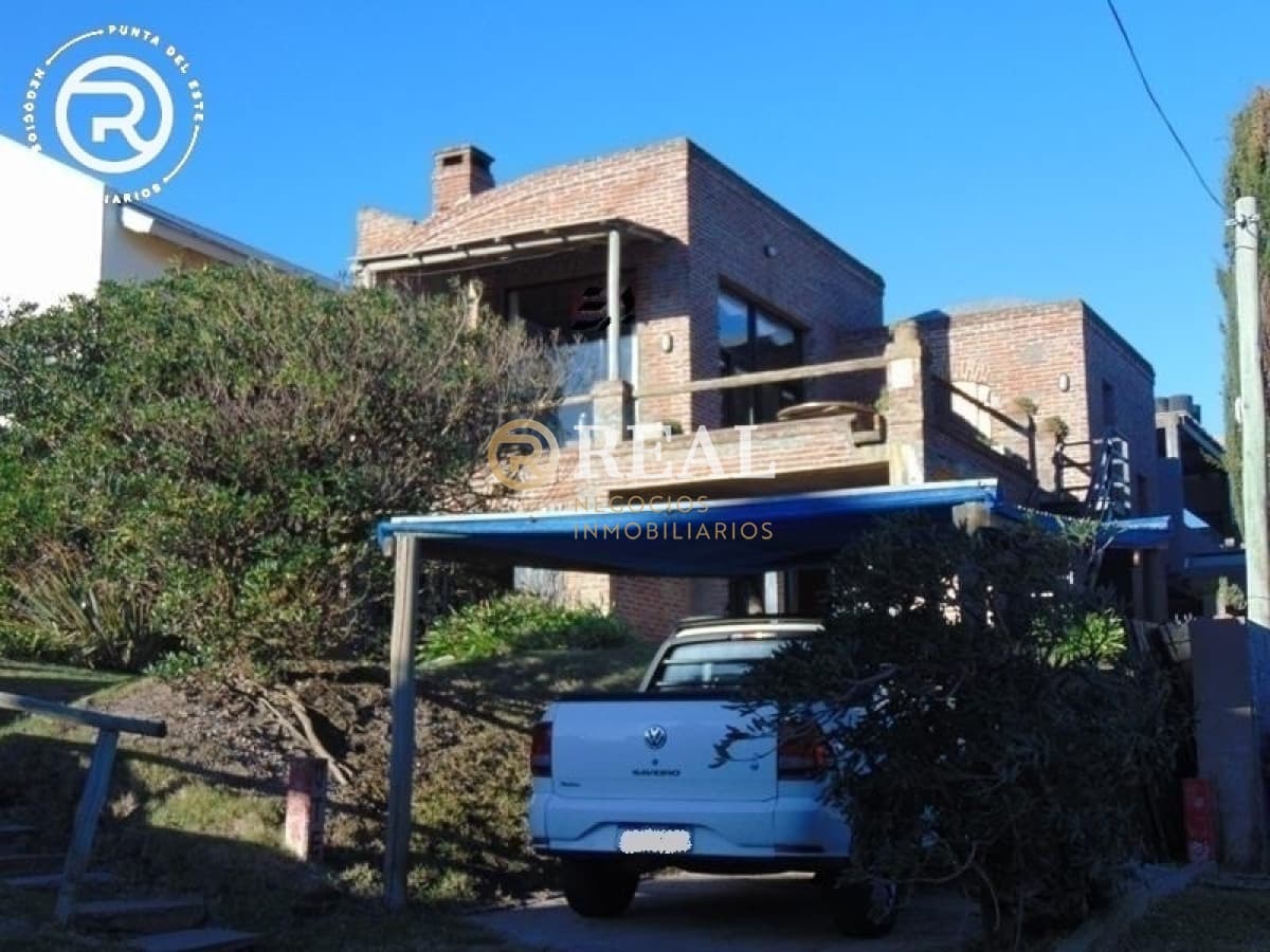 Casa ID.589 - Casa en Manantiales en alquiler y venta a pocos metros del mar.