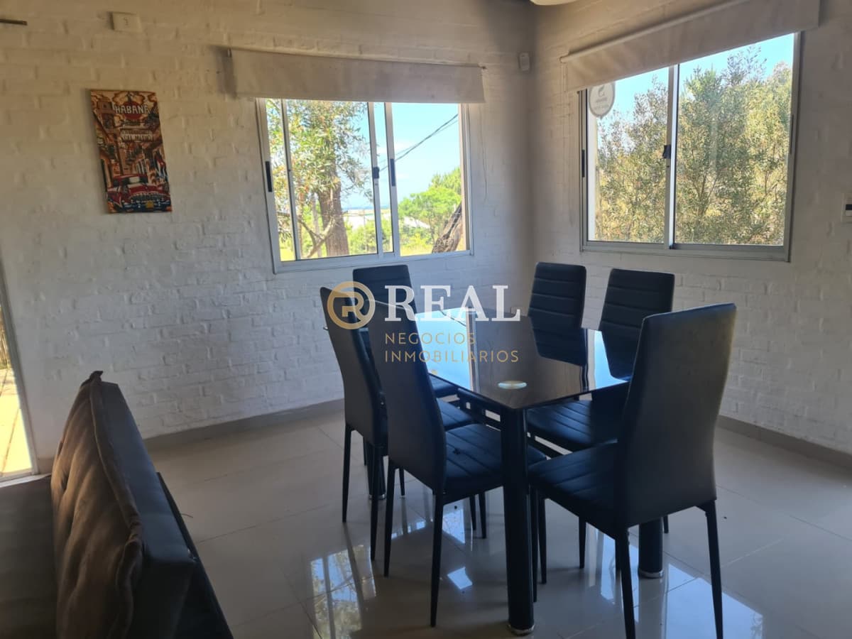Casa ID.1150 - Casa 2 dormitorios 2 baños a 100 m del Mar