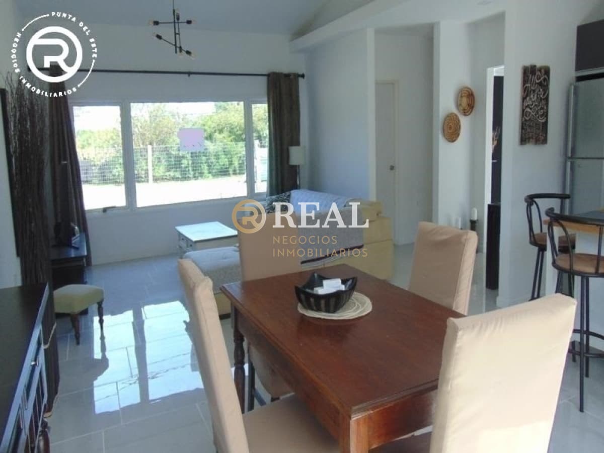 Casa a estrenar en Manantiales