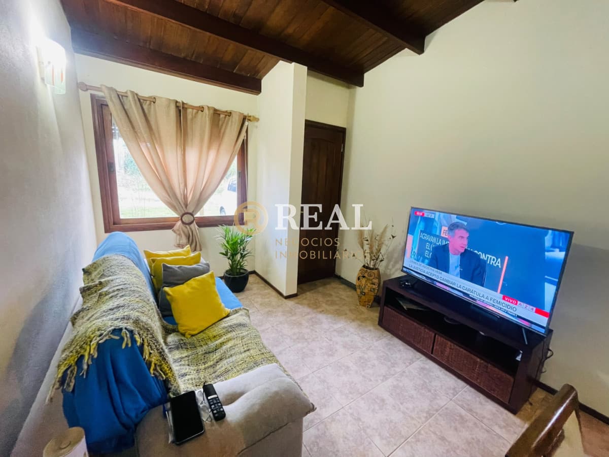 Casa ID.1139 - Se vende Casa en Balneario la Bota pegado al chorro