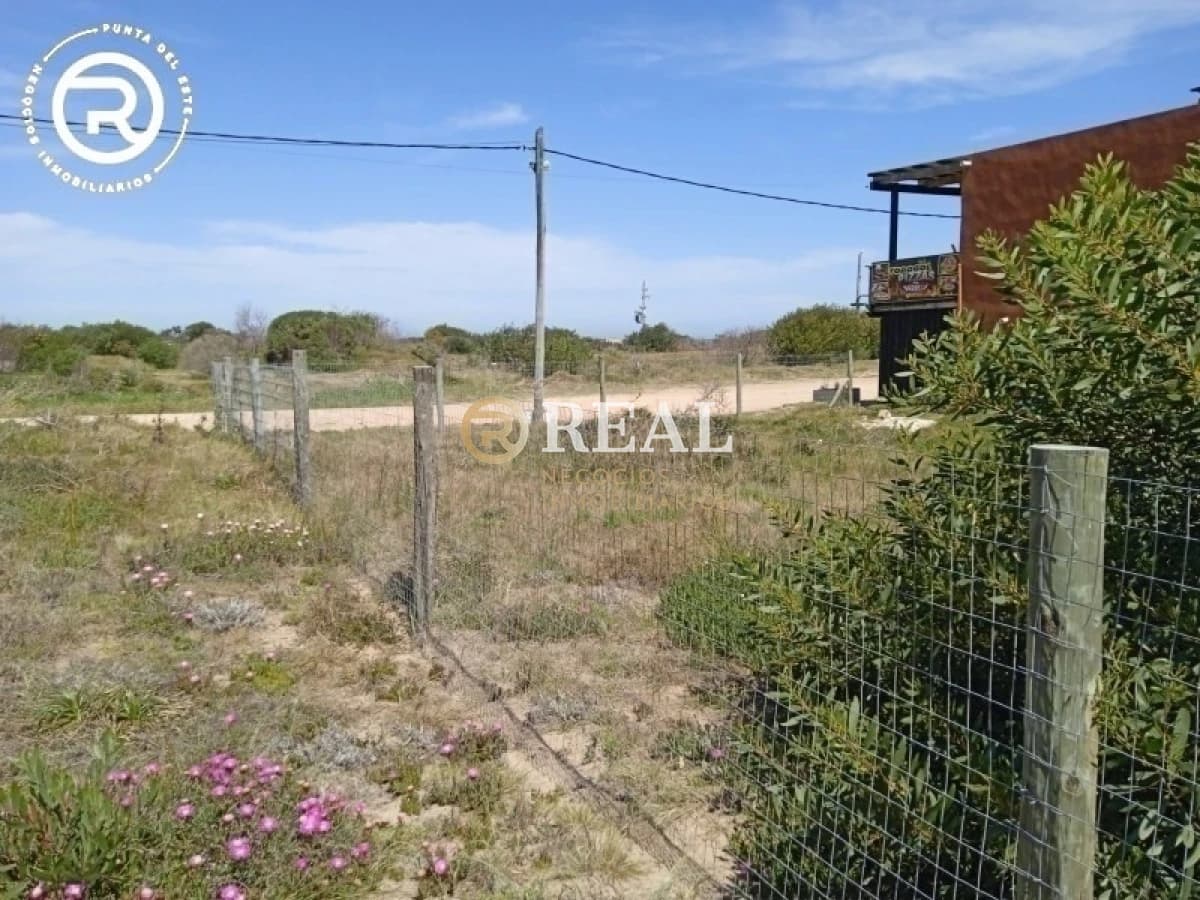 Terreno ID.1040 - Se vende terreno con vista de 600 m2