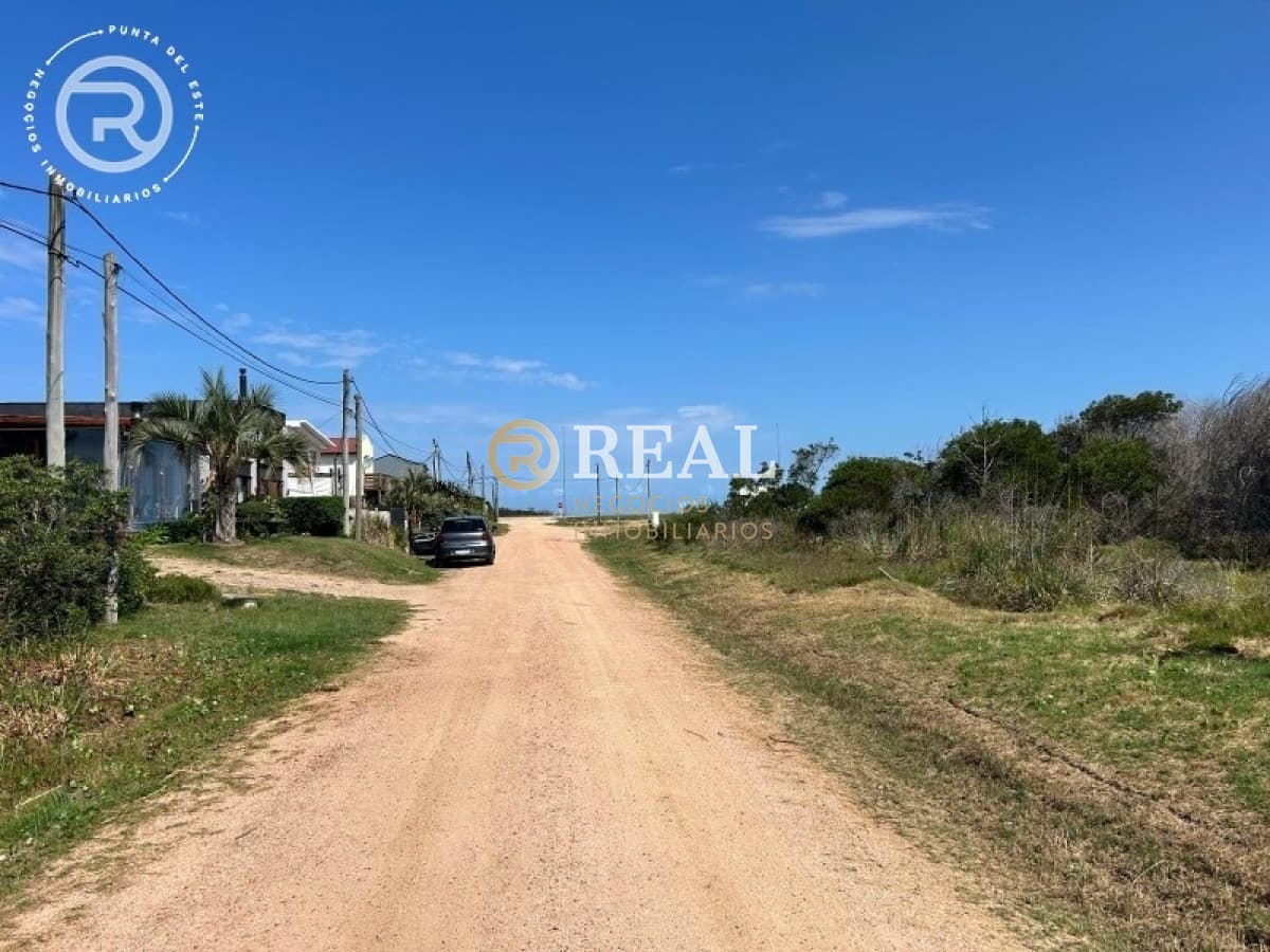 Terreno ID.402 - Se venden tres terrenos a pasos del mar
