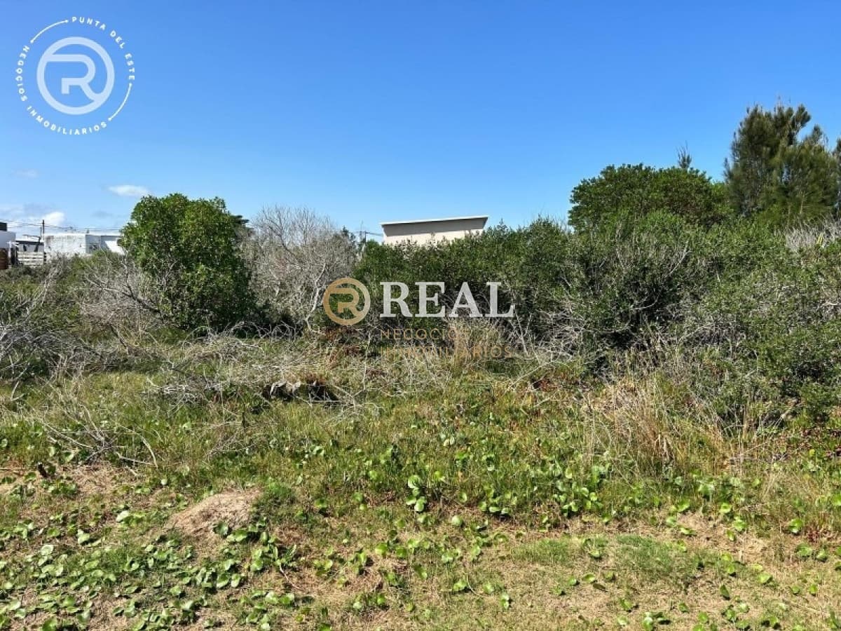 Terreno ID.402 - Se venden tres terrenos a pasos del mar