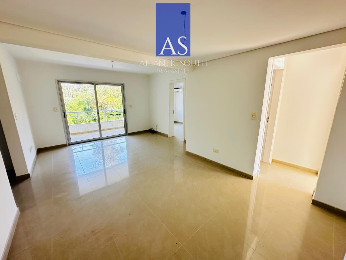 Apartamento en venta 2 dormitorios, Altos del Golf, Playa Brava!