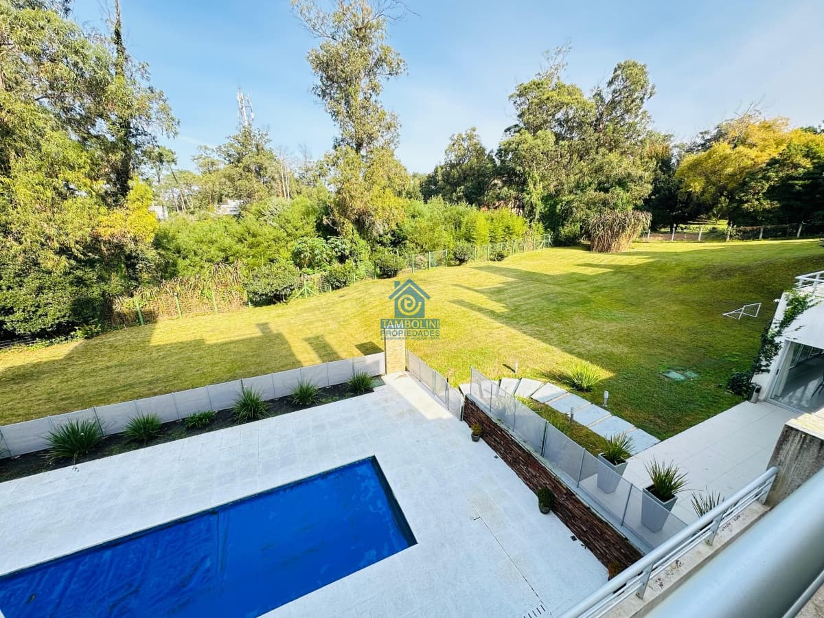Apartamento ID.651 - Apartamento en venta 2 dormitorios, Altos del Golf, Playa Brava!