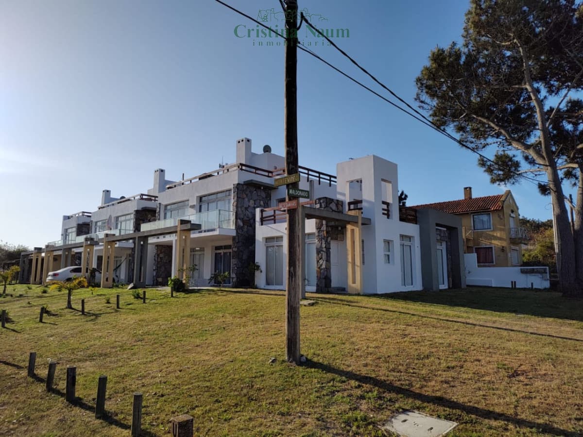 Manantiales duplex