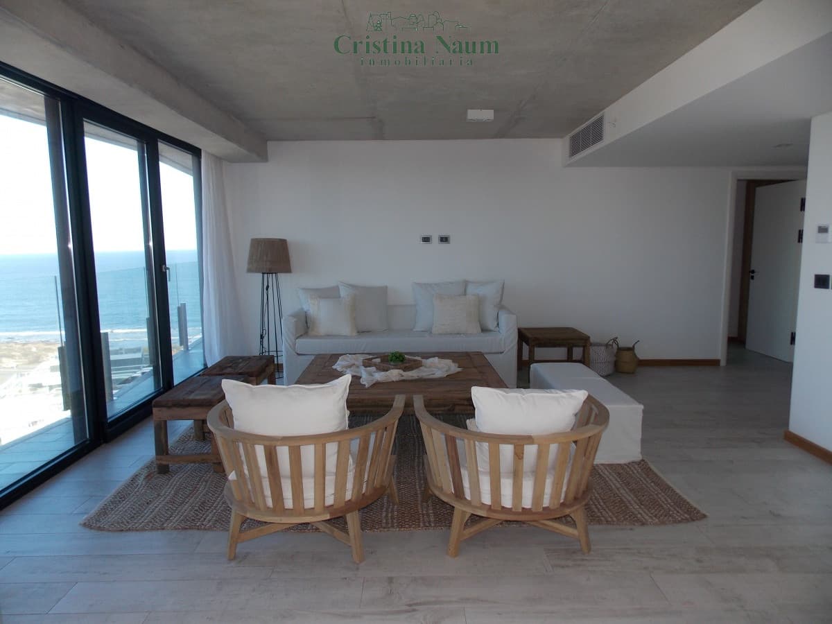 BRAVA - EDIFICIO SURFSIDE PUNTA DEL ESTE