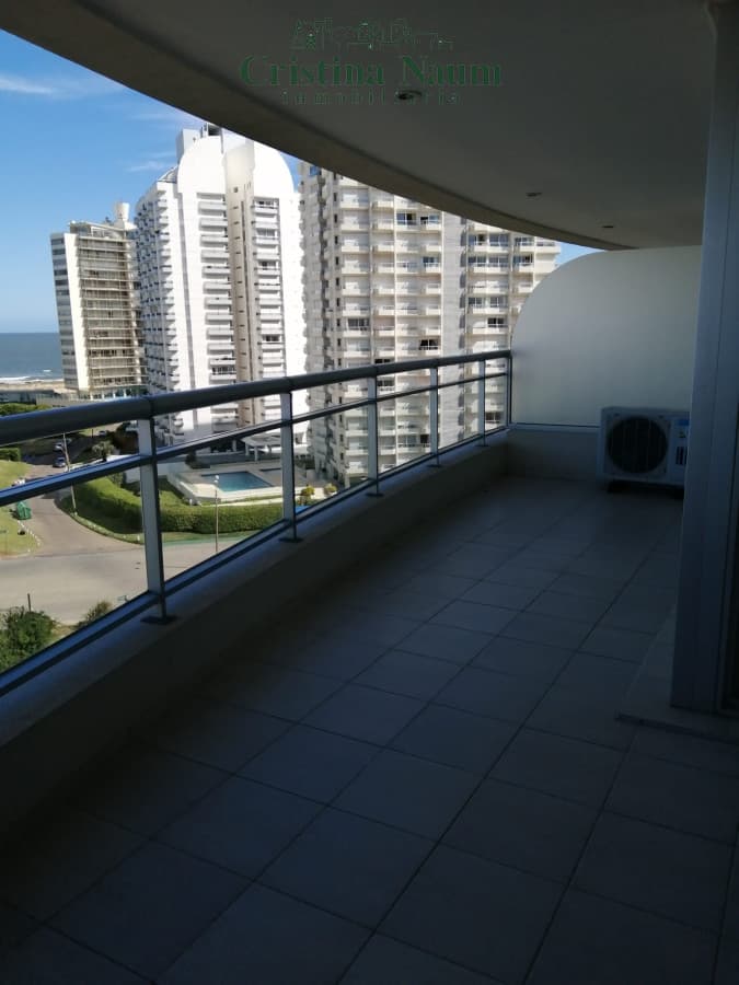 Apartamento a mts del mar zona Brava