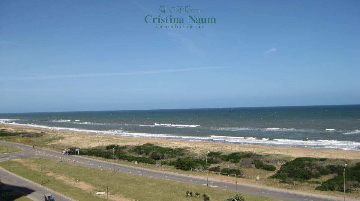 Apartamento en Brava, 2 dormitorios *