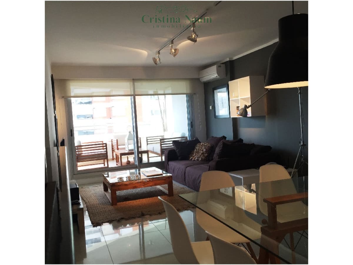 Apartamento en Brava, 3 dormitorios *