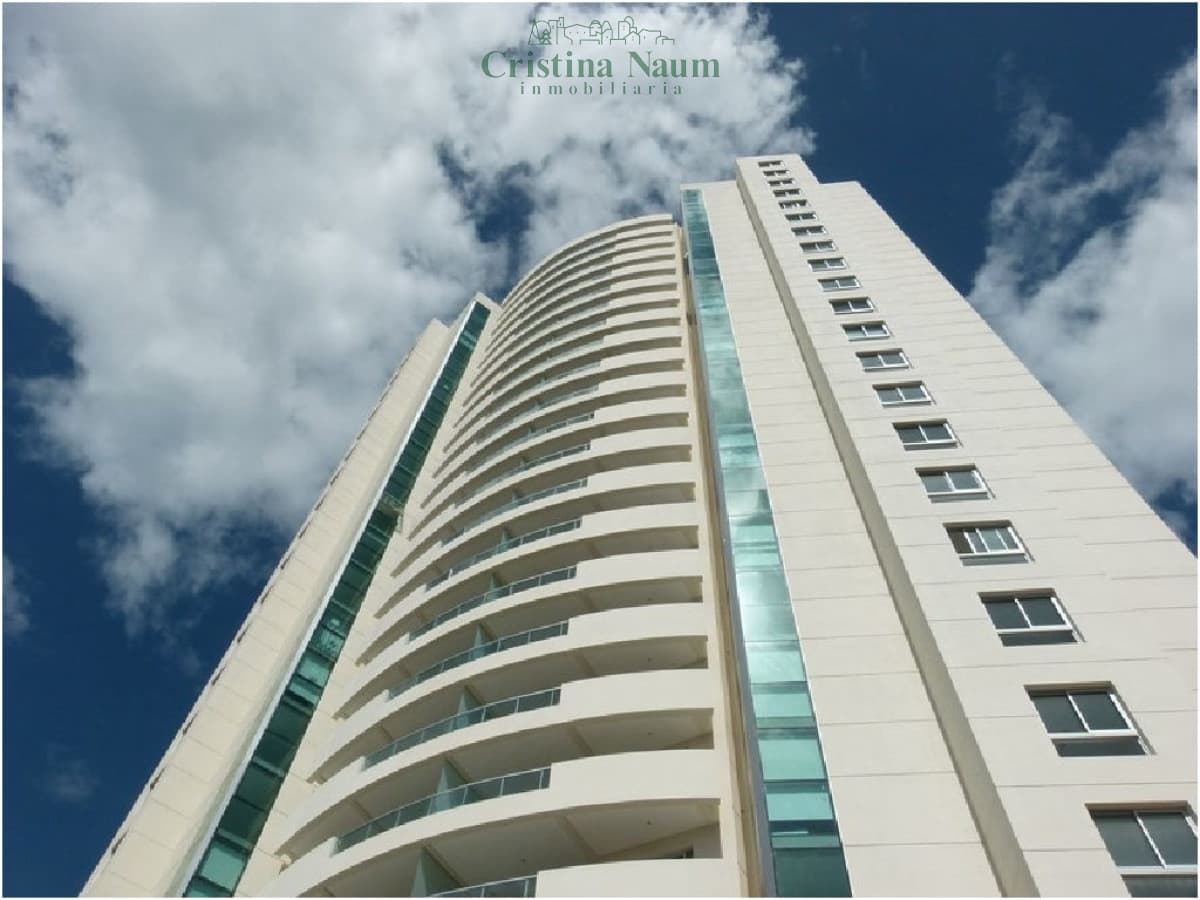 PISO ALTO EN WIND TOWER - EXCELENTES AMENITIES