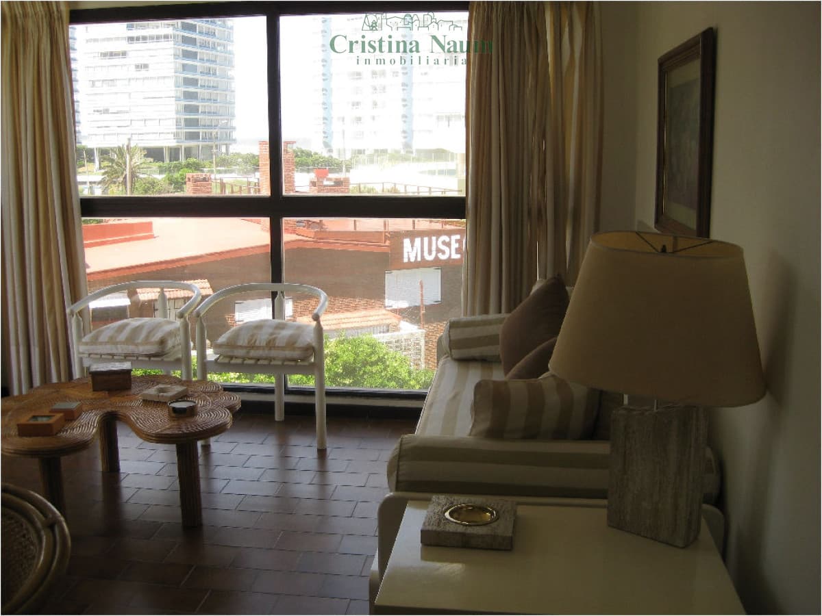 Apartamento en Brava, 1 dormitorios *