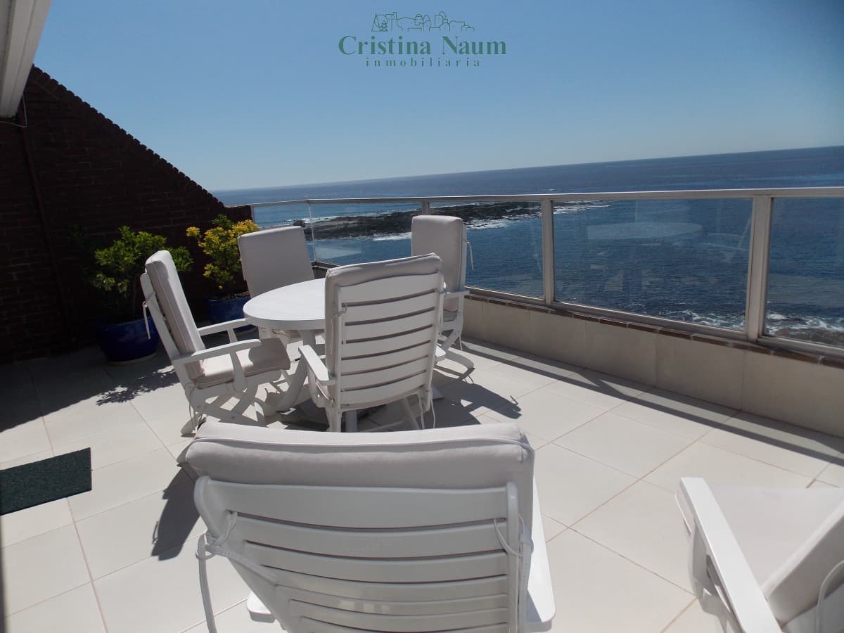 Pent House con vista a la brava Isla de Lobos