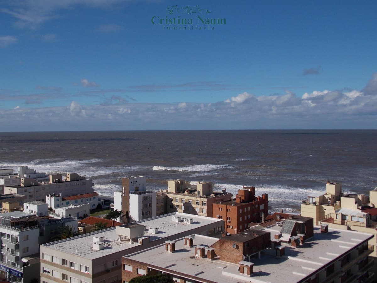 CLÁSICA TORRE EN PENÍNSULA CON VISTA DE TODOS LOS AMBIENTES