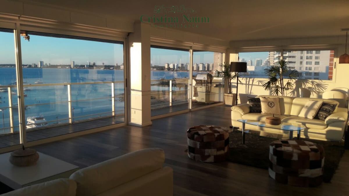 EXCLUSIVO APARTAMENTO EN PENINSULA, FRENTE AL PUERTO 6 DORM