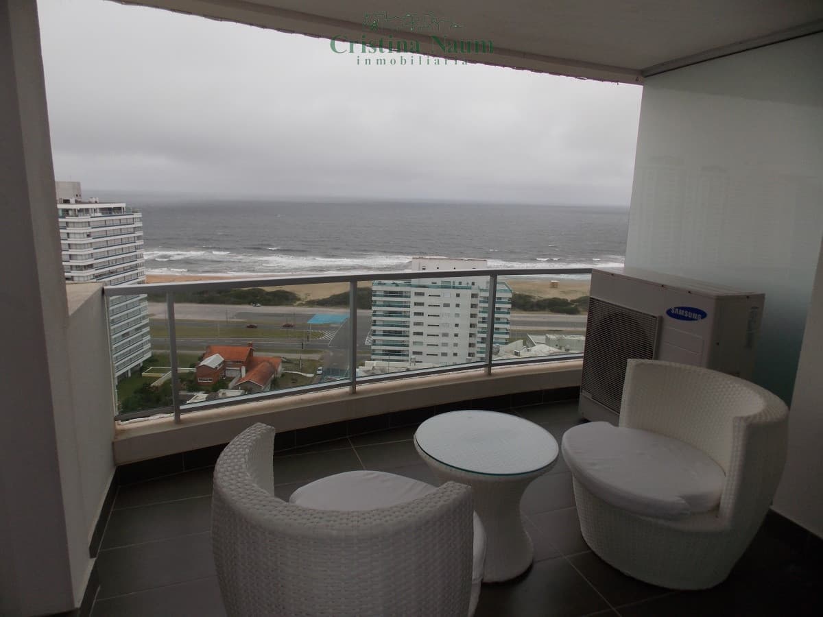 BRAVA . WIND TOWER piso alto