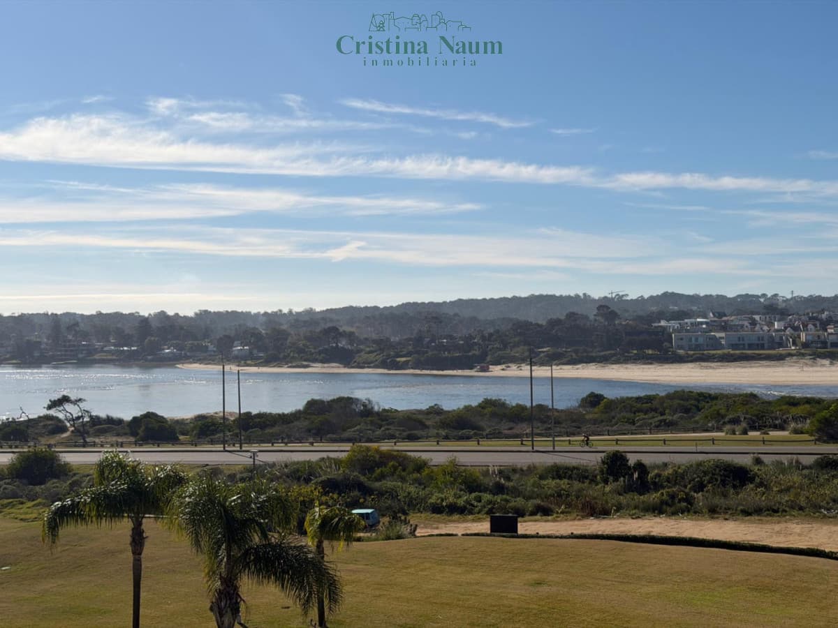 ESPECTACULAR PLANTA EN TIBURON TERRAZAS BARRA