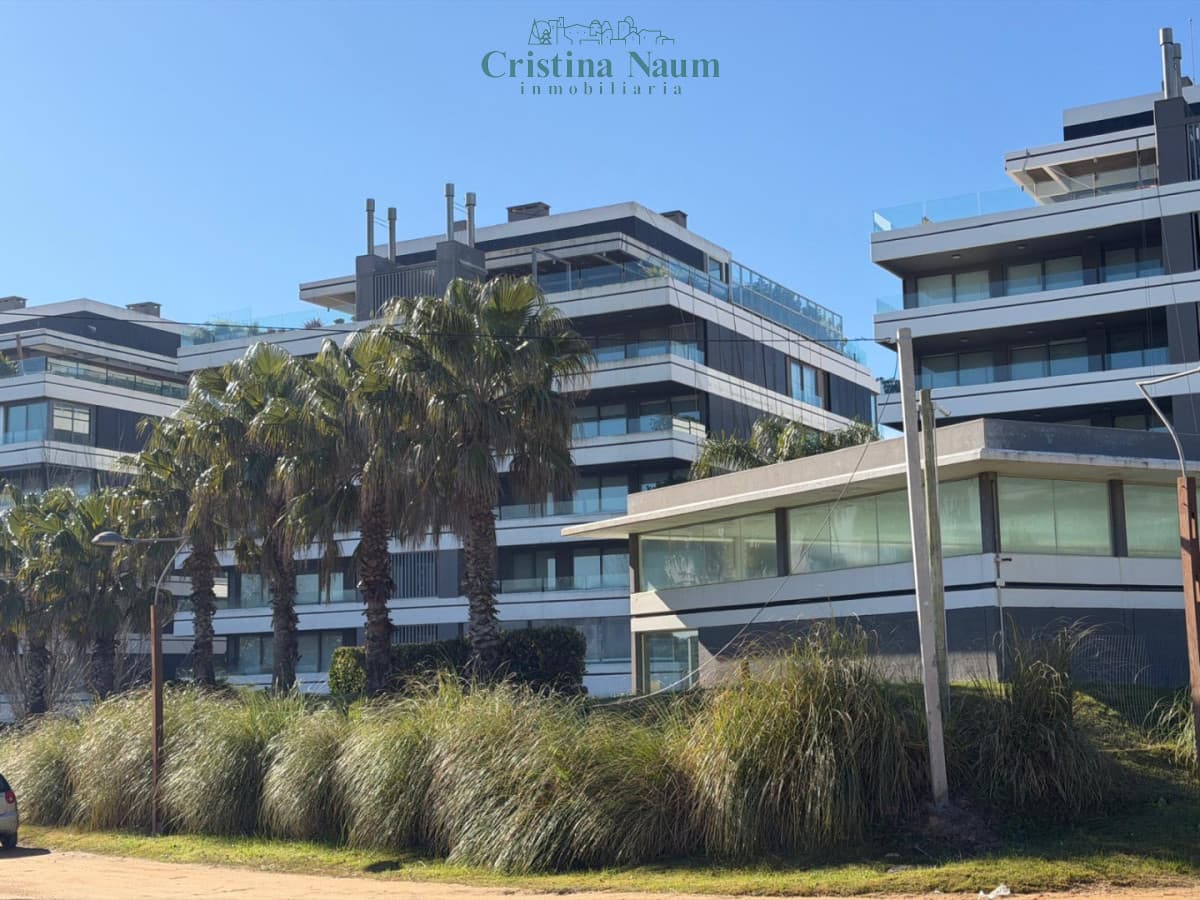 ESPECTACULAR PLANTA EN TIBURON TERRAZAS BARRA