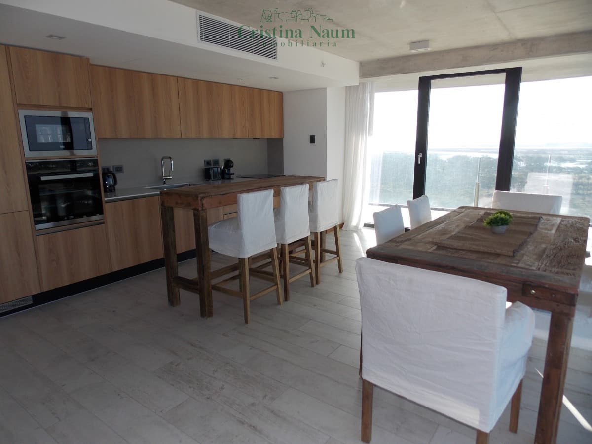BRAVA - EDIFICIO SURFSIDE PUNTA DEL ESTE