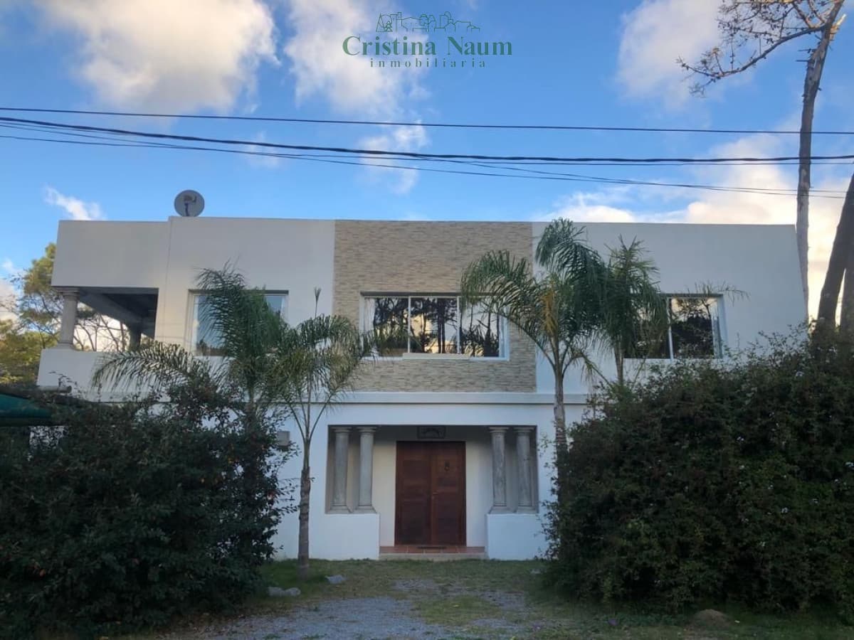 Casa de 4 dormitorios en Montoya
