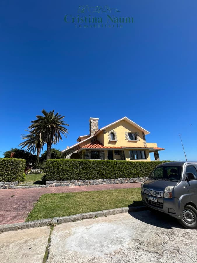 PENINSULA....Magnífica casa en primera línea frente al mar y puestas de sol.