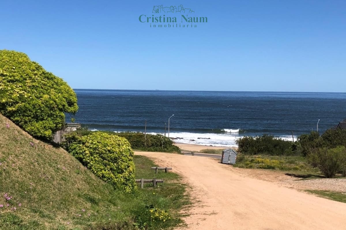 EN EL CHORRO , CON VISTA !!