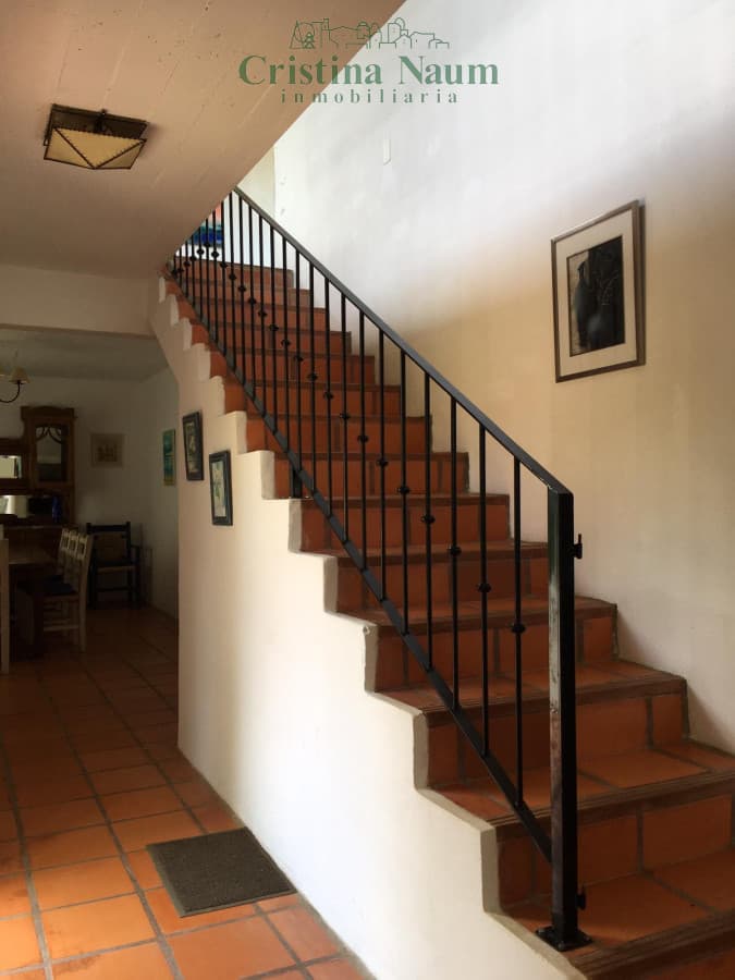 Casa de 4 dormitorios en Montoya