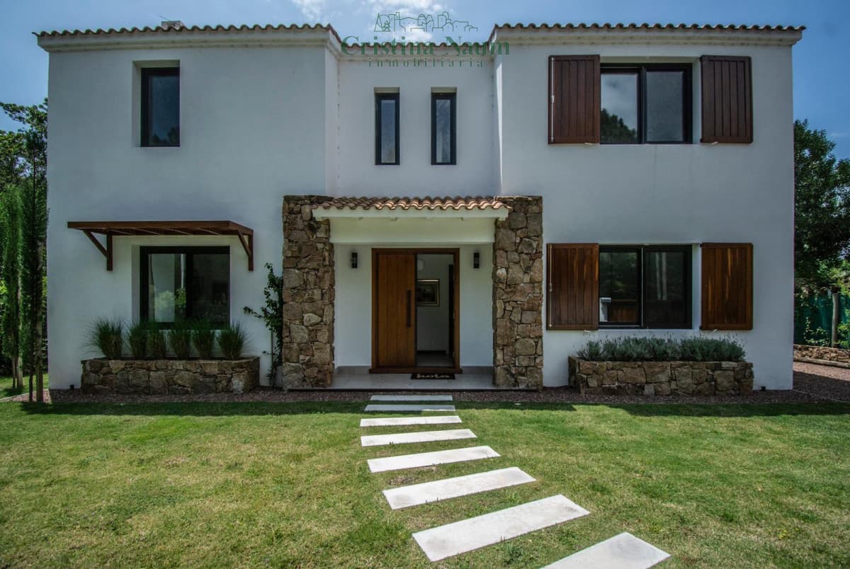 EXCELENTE CASA !!!!!