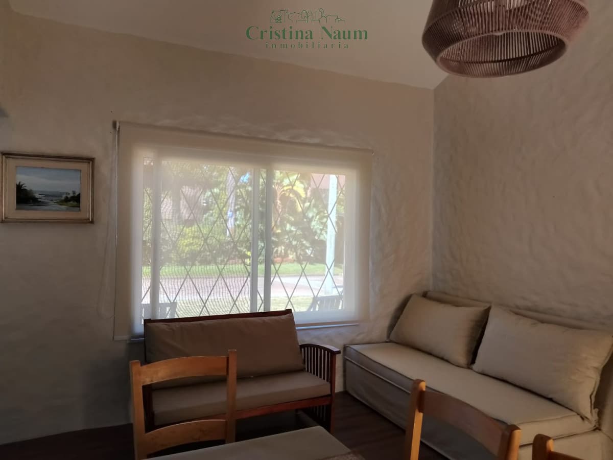 Casa en Mansa,  a 1 cuadra de la Rambla