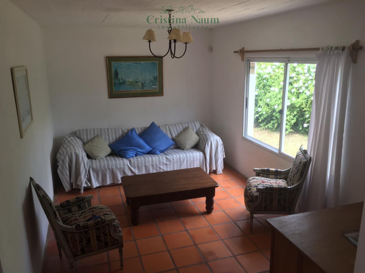 Casa de 4 dormitorios en Montoya