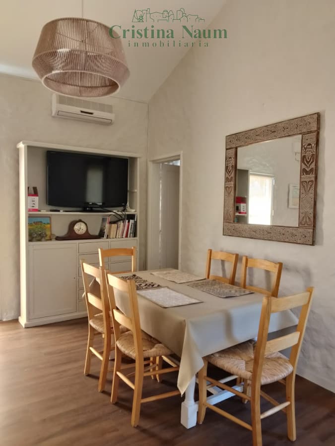 Casa en Mansa,  a 1 cuadra de la Rambla