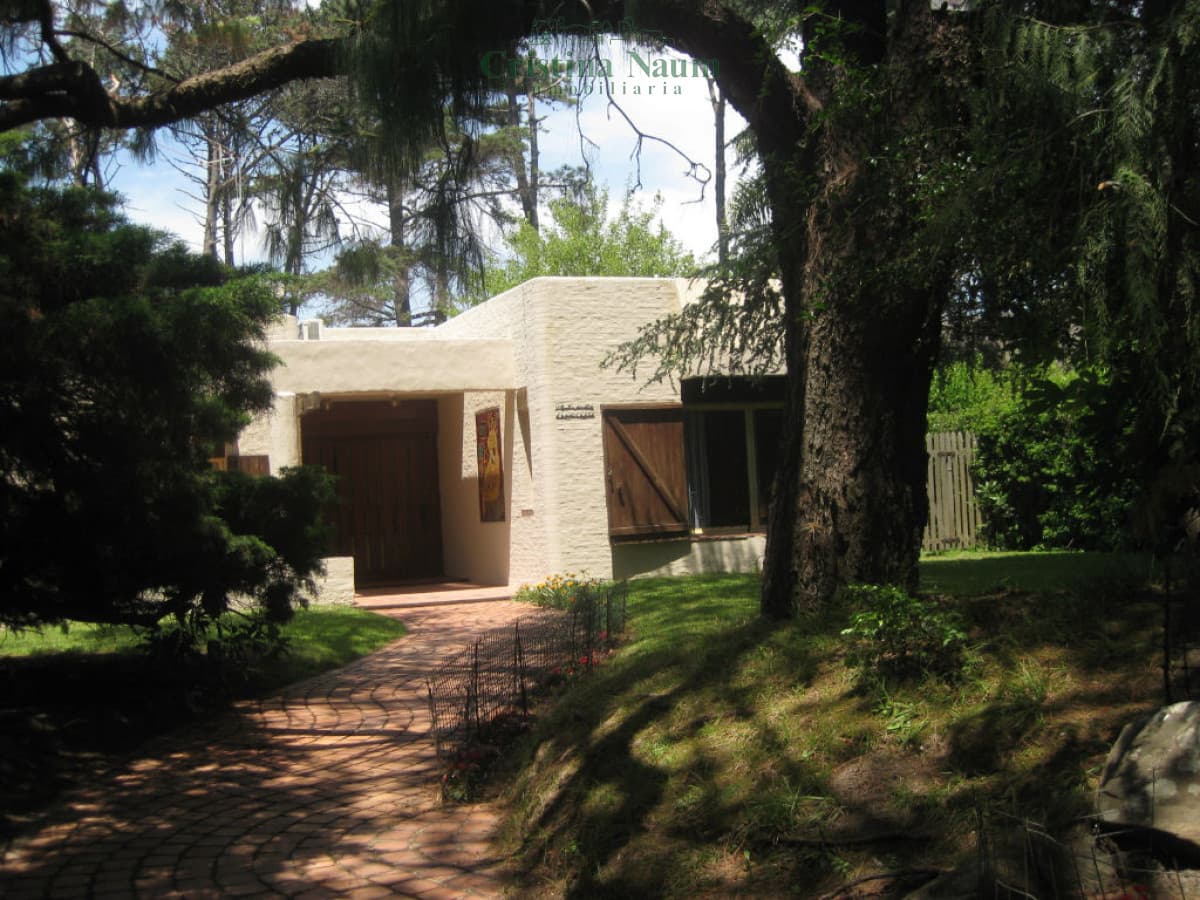 Casa en RincÃ³n del Indio, 3 dormitorios *