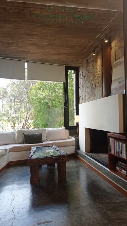 Muy linda casa en Montoya