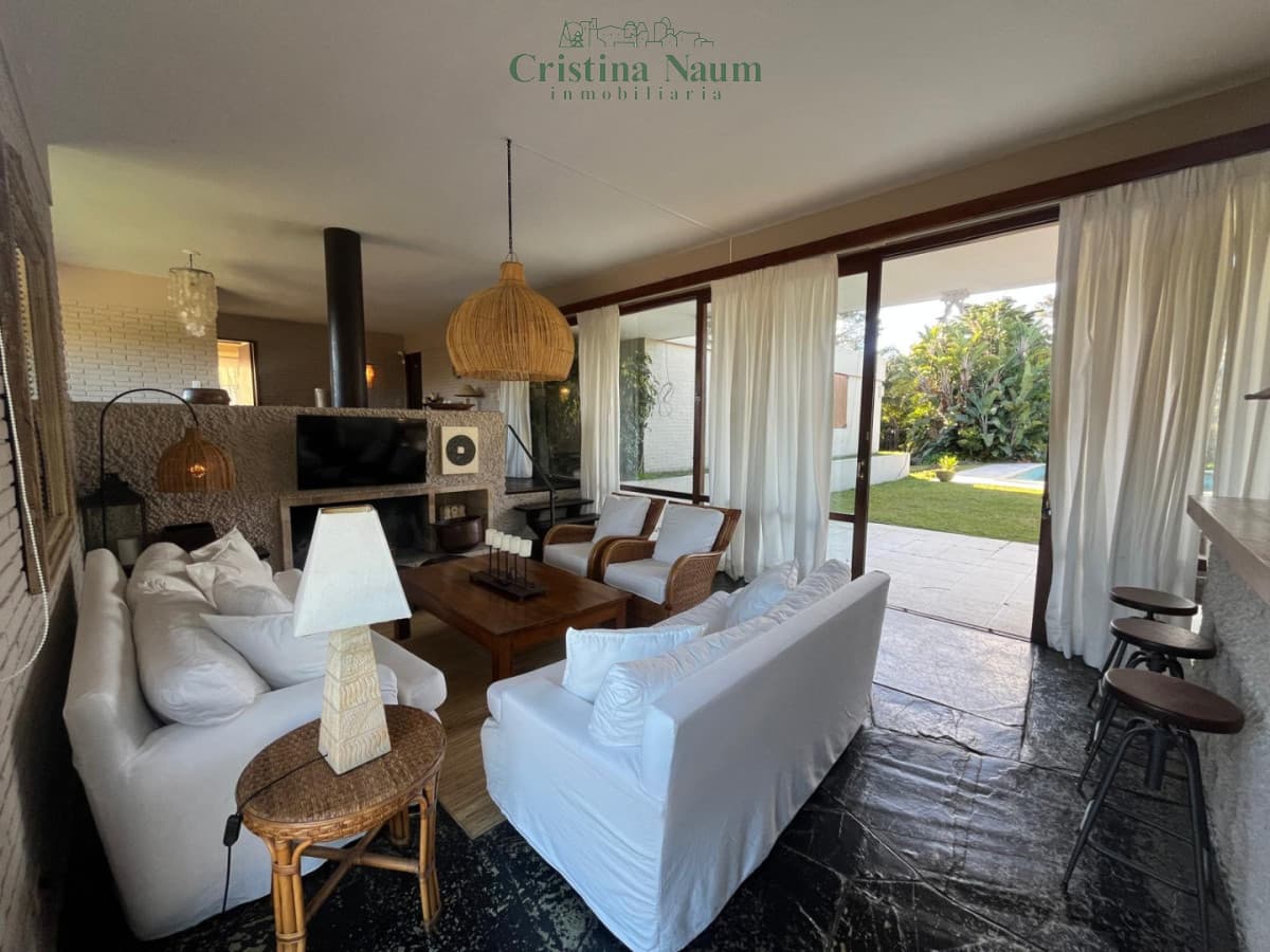 CASA EN MANSA , A 200 MTS DEL MAR