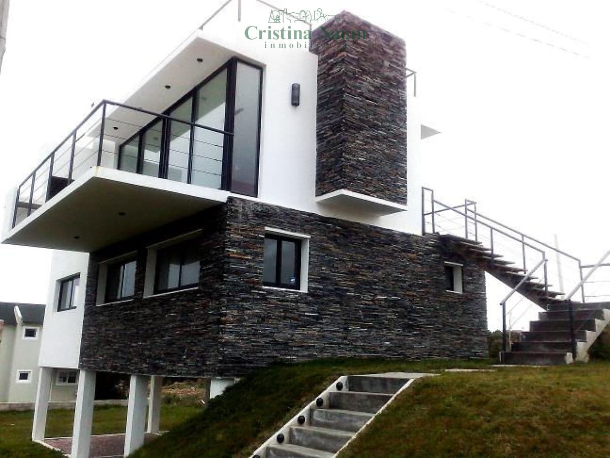 CASA EN  BALNEARIO BS.AS