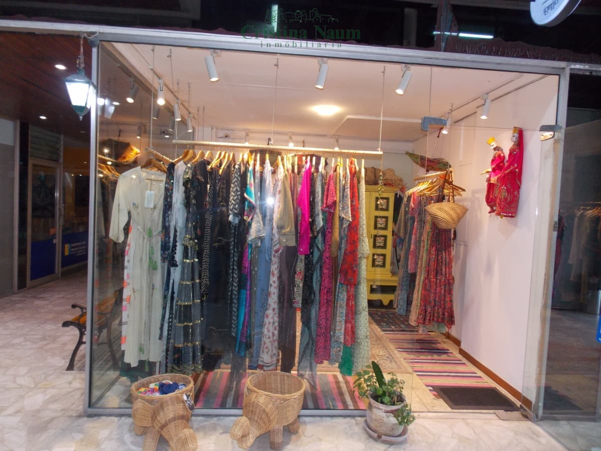 2 LOCALES JUNTOS EN GALERIA
