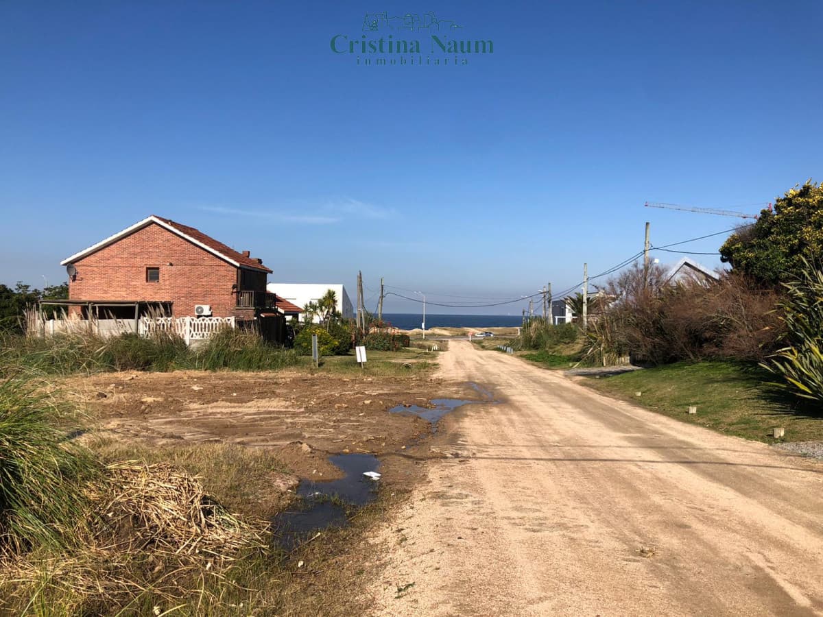 ULTIMOS EXCELENTES 2 LOTES EN EL CHORRO