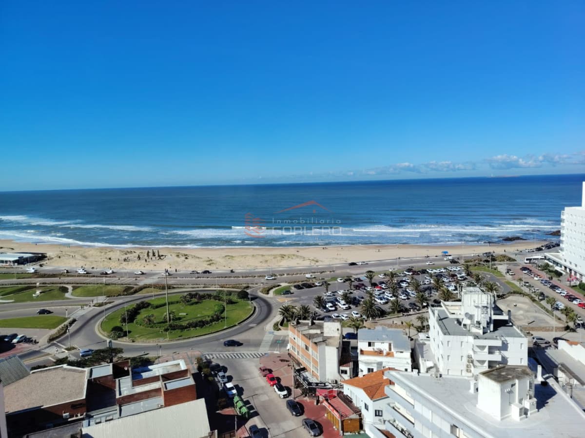 Venta Frente al mar 3 dormit mas dep. con baño precio insuperable !!!!