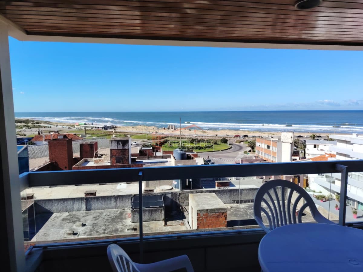 Apto con excelente vista y ubicacion  en venta  OPORTUNIDAD !!!!