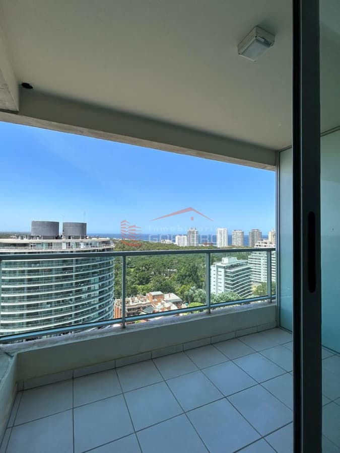 Apartamento en Alquiler temporal en Punta del Este, Roosevelt