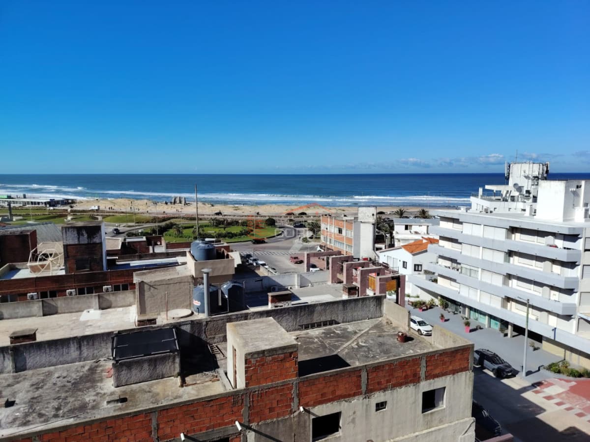 Apto con excelente vista y ubicacion  en venta  OPORTUNIDAD !!!!