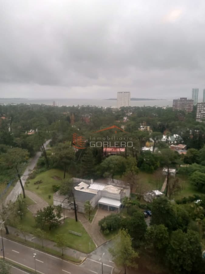 Apto en Venta con 3 dormitorios semipiso