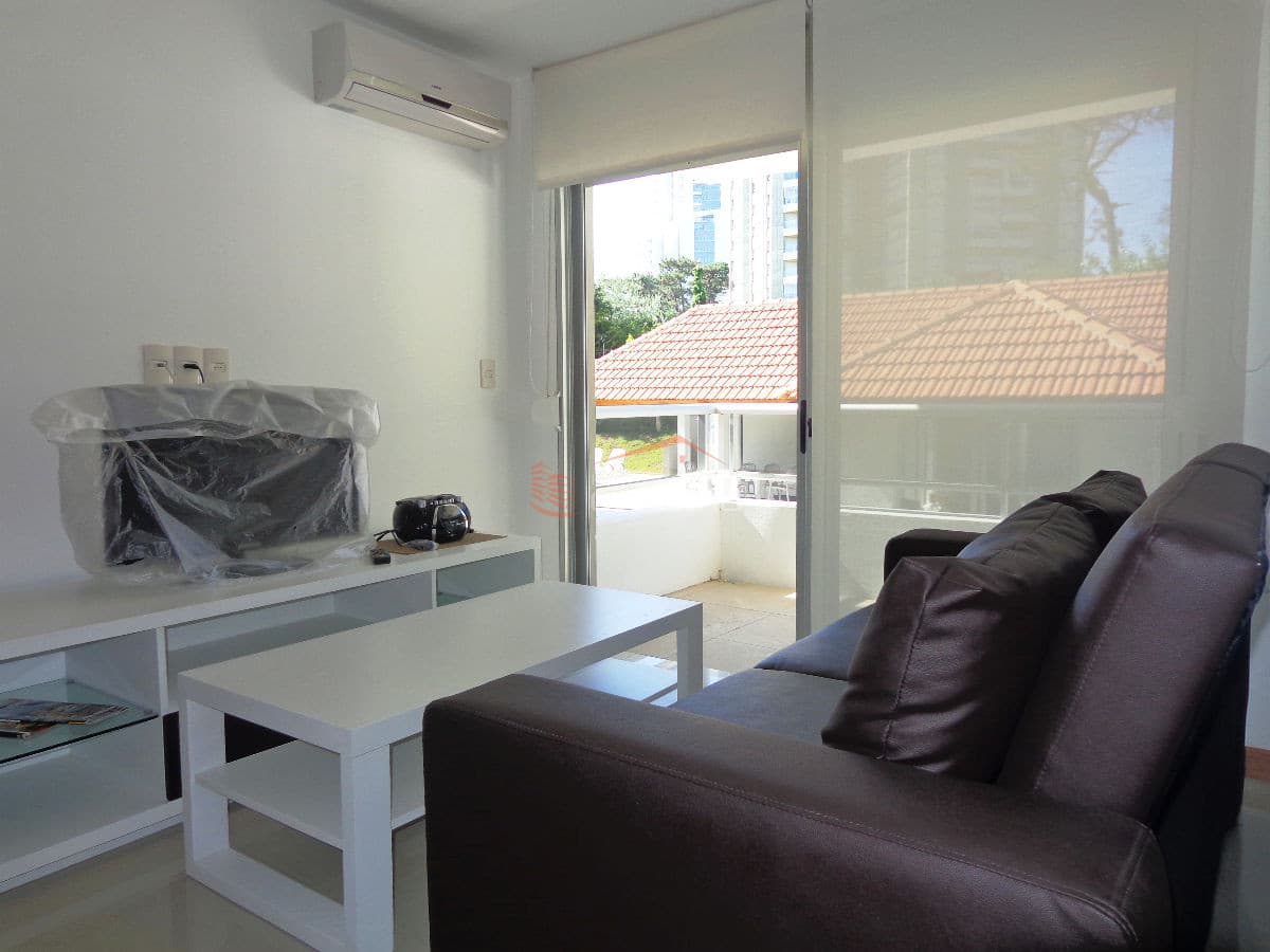 Apartamento en Alquiler en Punta del Este, zona Mansa  - Inmobiliaria Gorlero