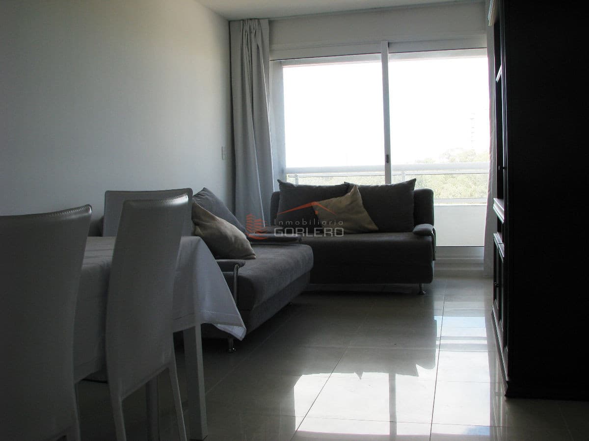 Apartamento en venta en Punta del Este, Roosevelt próximo al shopping