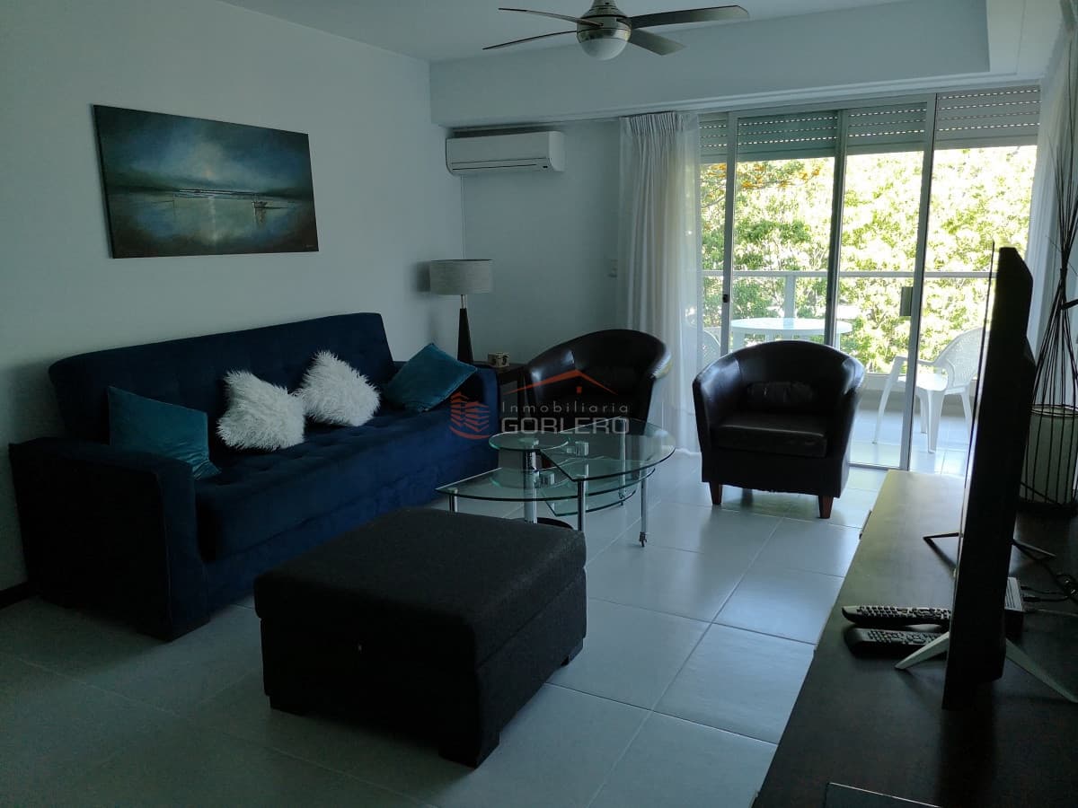 Alquiler de Apartamento en Punta del Este, zona Roosvelt, 2 dormitorios, 2 baños